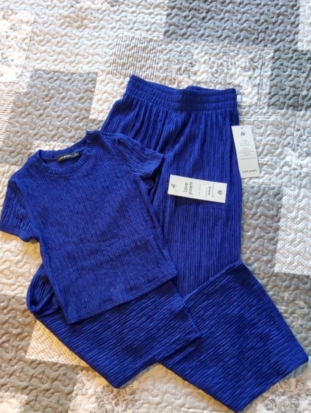 NWT Love Poem Knit Two-Piece Set - Short Sleeve Top & Wide Leg Pants Small - Picture 2 of 13